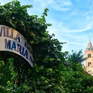Maria & Hotel